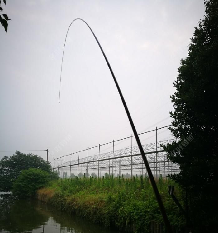 朝天钓鱼技巧的优点与缺点（揭秘朝天钓鱼的成功之道，探讨其潜在问题与不足）