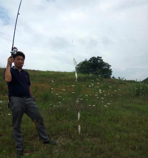 丹江口野钓技巧大揭秘（掌握这一技巧，钓鱼轻松无忧）