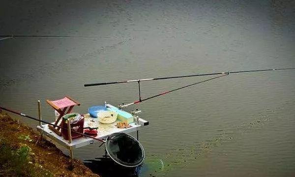 初夏钓鱼乐趣（探寻初夏钓鱼的技巧与方法）