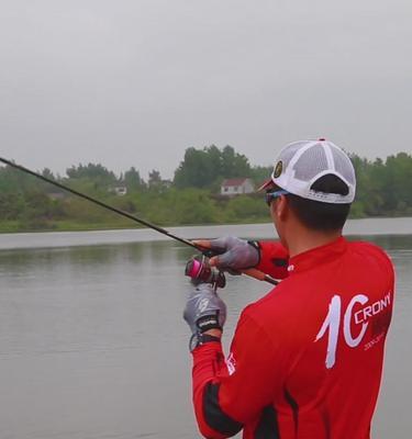 钓鱼抛投练习技巧大揭秘（掌握钓鱼抛投的关键，成为钓手）