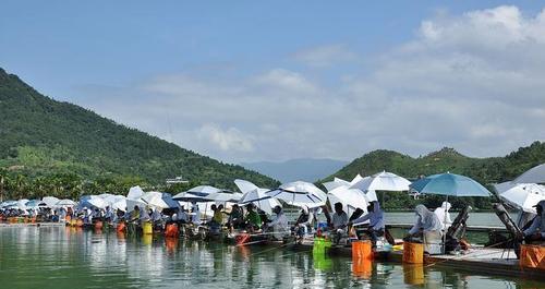 冬季黑坑垂钓鲫鱼技巧（揭秘冬季黑坑垂钓鲫鱼的窍门）