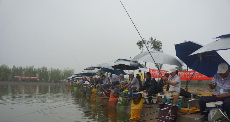 冬季立冬后钓鱼技巧（享受冬日渔乐）