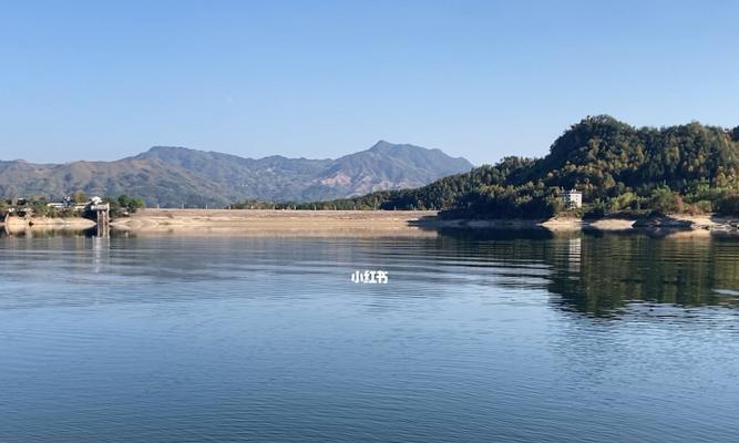 过江钓鱼技巧教学（掌握钓鱼技巧）