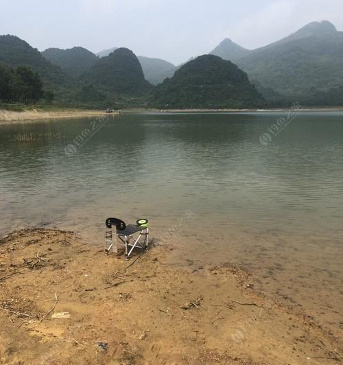 不同天气下的钓鱼技巧（掌握钓鱼技巧随天气垂钓）