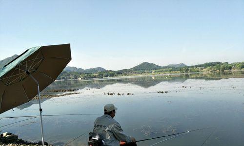 夏季水库钓鱼技巧（四川水库钓鱼技巧大揭秘）