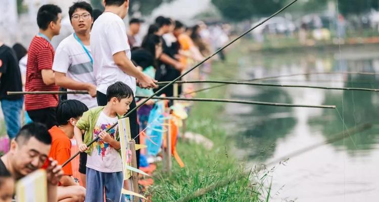 西瓜钓鱼技巧大揭秘（如何利用西瓜钓鱼）