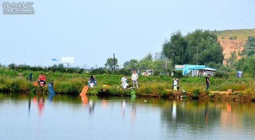 初秋小雨钓鱼技巧是什么？如何应对雨天钓鱼的挑战？